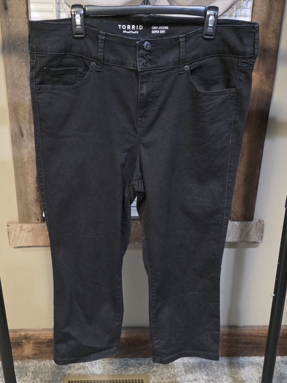 Torrid Black Crop Jegging - Super Soft Women’s Jeans